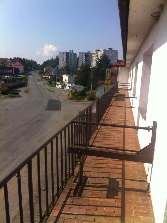 Hotel Belohlavek Holoubkov Bilik gambar